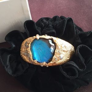 Saks bangle with blue stone